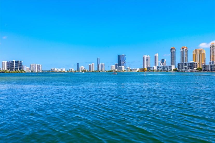 Picture of 3927 NE 171St St # C, North Miami Beach FL 33160
