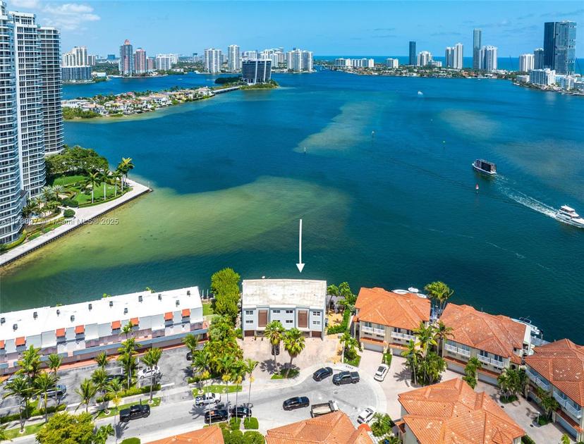 Picture of 3927 NE 171St St # C, North Miami Beach FL 33160