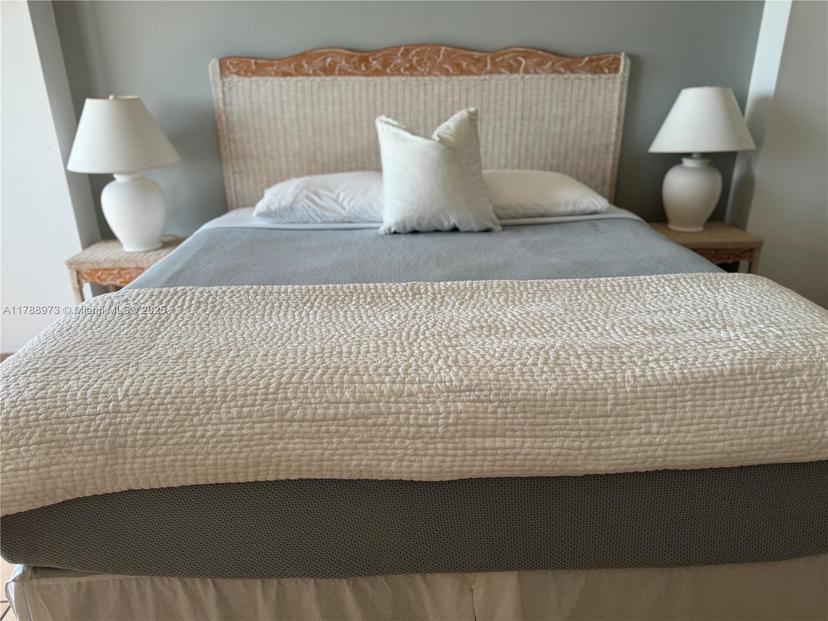 Picture of 2555 Collins Ave # 805, Miami Beach FL 33140