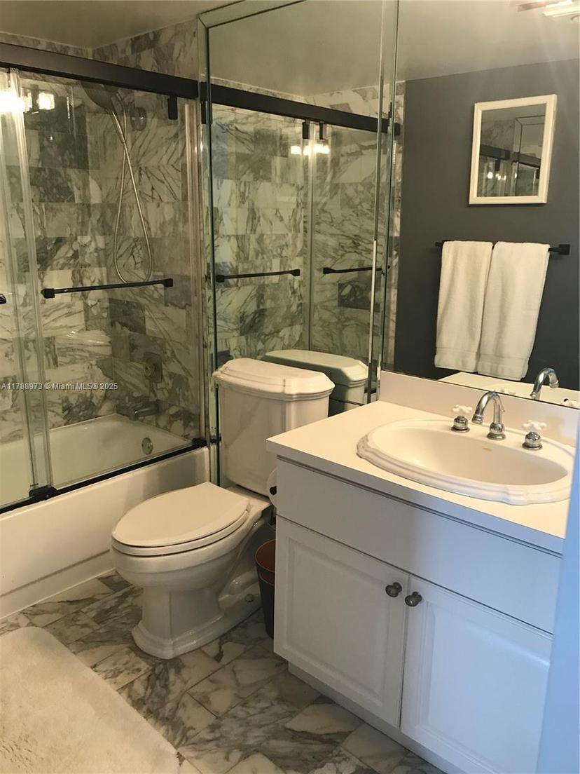Picture of 2555 Collins Ave # 805, Miami Beach FL 33140