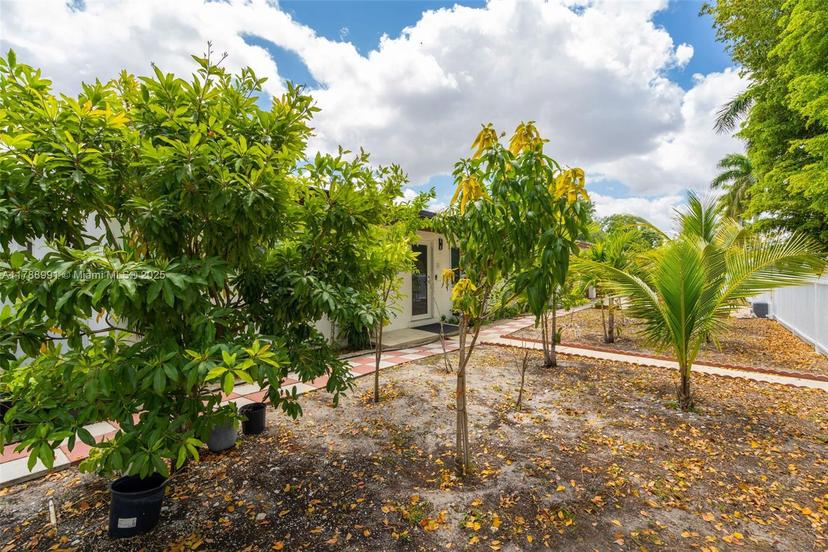 Picture of 2740 NW 175Th St, Miami Gardens FL 33056