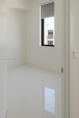 Picture of 301 Altara Ave, Coral Gables, FL 33146