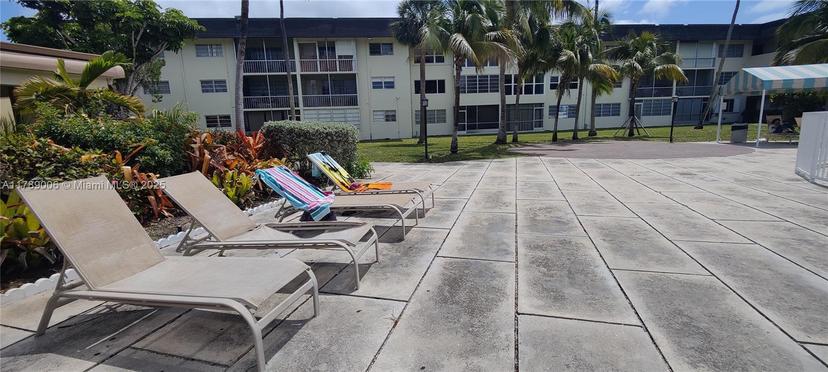 Picture of 1540 NE 191St St # 122, Miami FL 33179