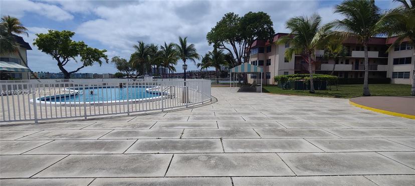 Picture of 1540 NE 191St St # 122, Miami FL 33179