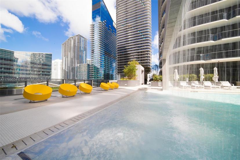 Picture of 55 SW 9Th St # 2509, Miami FL 33130