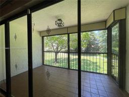 Picture of 5121 Oak Hill Ln # 426, Delray Beach, FL 33484