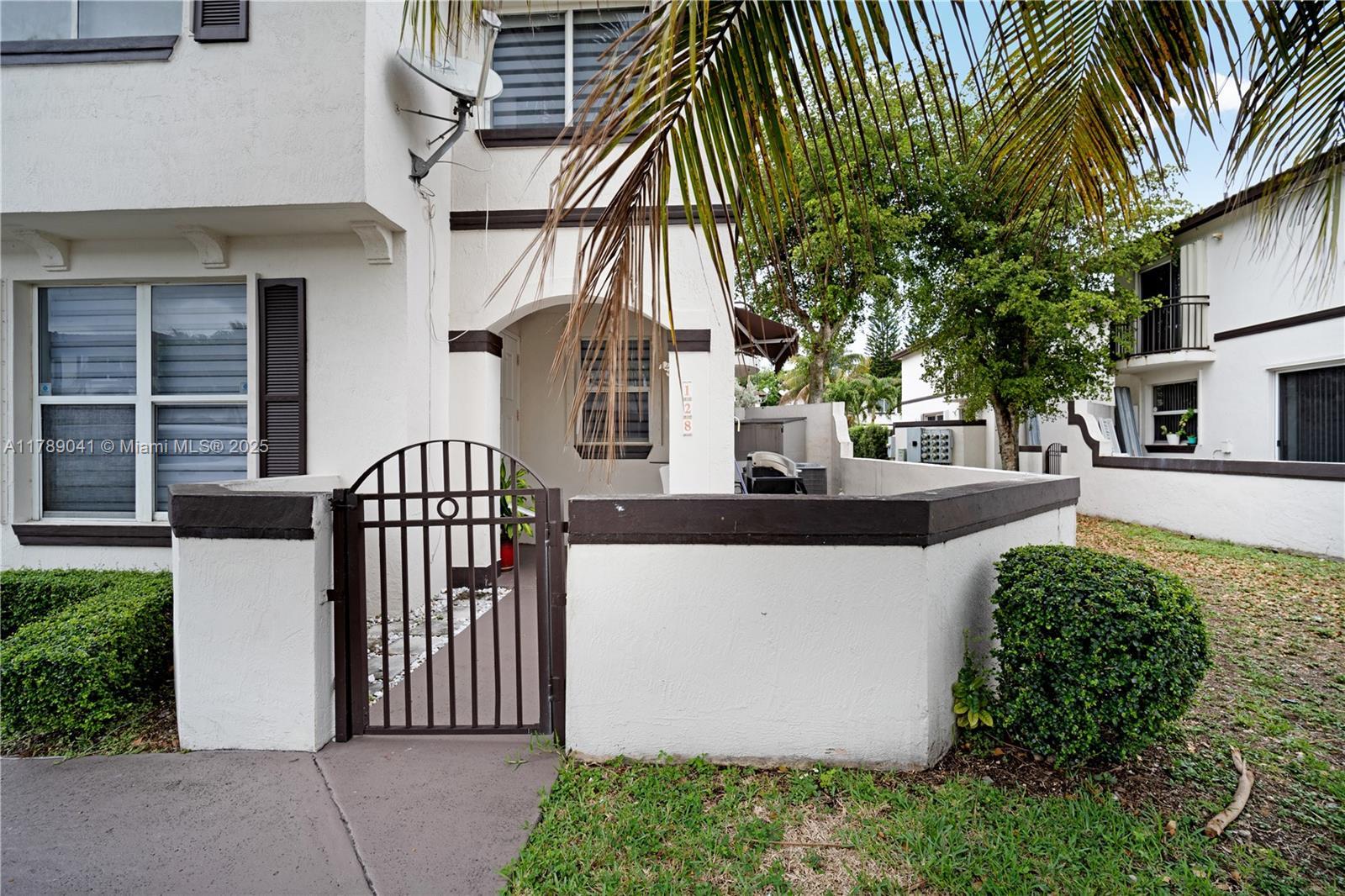 Picture of 8565 SW 152Nd Ave # 128, Miami, FL 33193