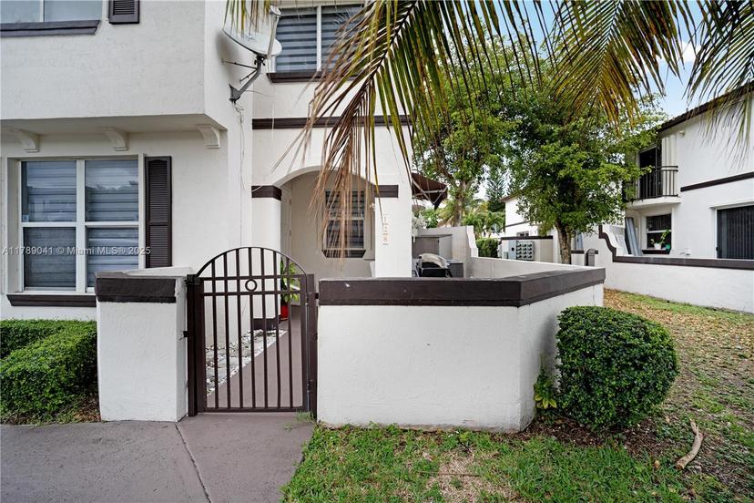 Picture of 8565 SW 152Nd Ave # 128, Miami FL 33193