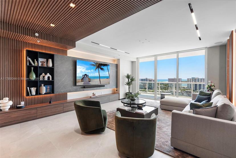 Picture of 400 Sunny Isles Blvd # 03, Sunny Isles Beach FL 33160