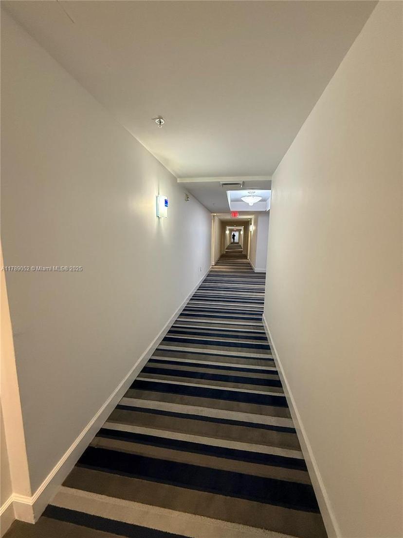 Picture of 18800 NE 29Th Ave # 801, Aventura FL 33180