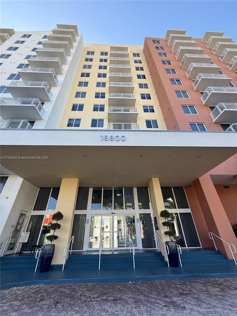 Picture of 18800 NE 29Th Ave # 801, Aventura FL 33180