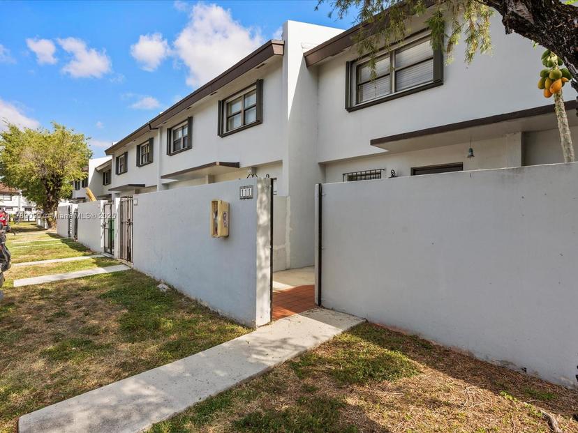 Picture of 8000 SW 152Nd Ave # 111, Miami FL 33193