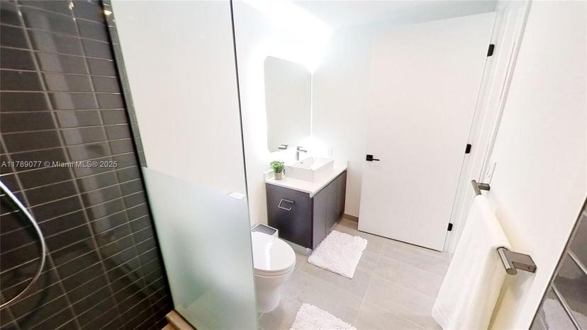Picture of 227 NE 2Nd St # 2901, Miami FL 33132