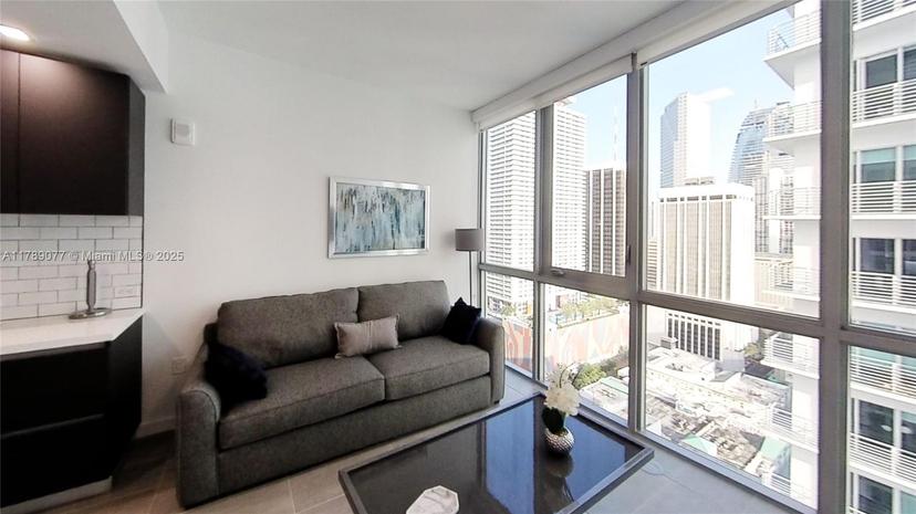 Picture of 227 NE 2Nd St # 2901, Miami FL 33132