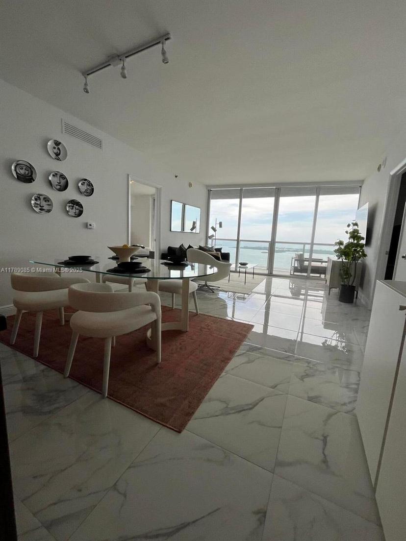 Picture of 465 Brickell Ave # 5505, Miami FL 33131