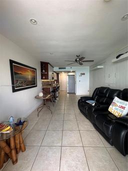 Picture of 19201 Collins Ave # 1147, Sunny Isles Beach, FL 33160