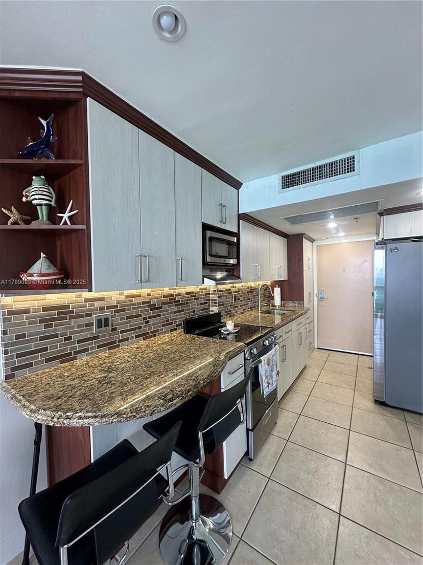 Picture of 19201 Collins Ave # 1147, Sunny Isles Beach FL 33160