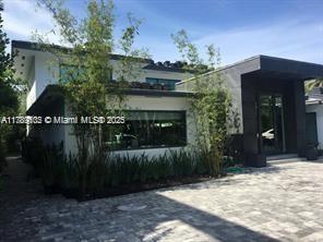 Picture of 635 Curtiswood Dr, Key Biscayne, FL 33149