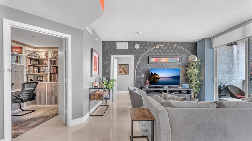 Picture of 244 Biscayne Blvd # 1508, Miami FL 33132