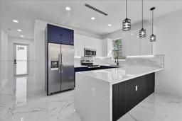 Picture of 924 Berg St E, Lehigh Acres, FL 33974