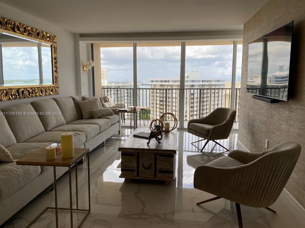 Picture of 1450 Brickell Bay Dr # 1709, Miami, FL 33131