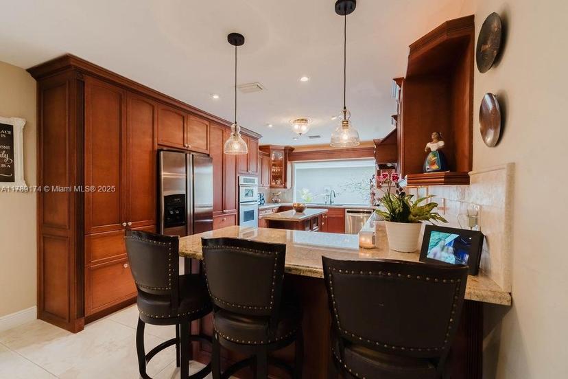 Picture of 4249 SW 147Th Ct, Miami FL 33185