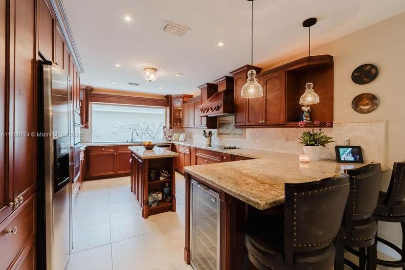 Picture of 4249 SW 147Th Ct, Miami FL 33185