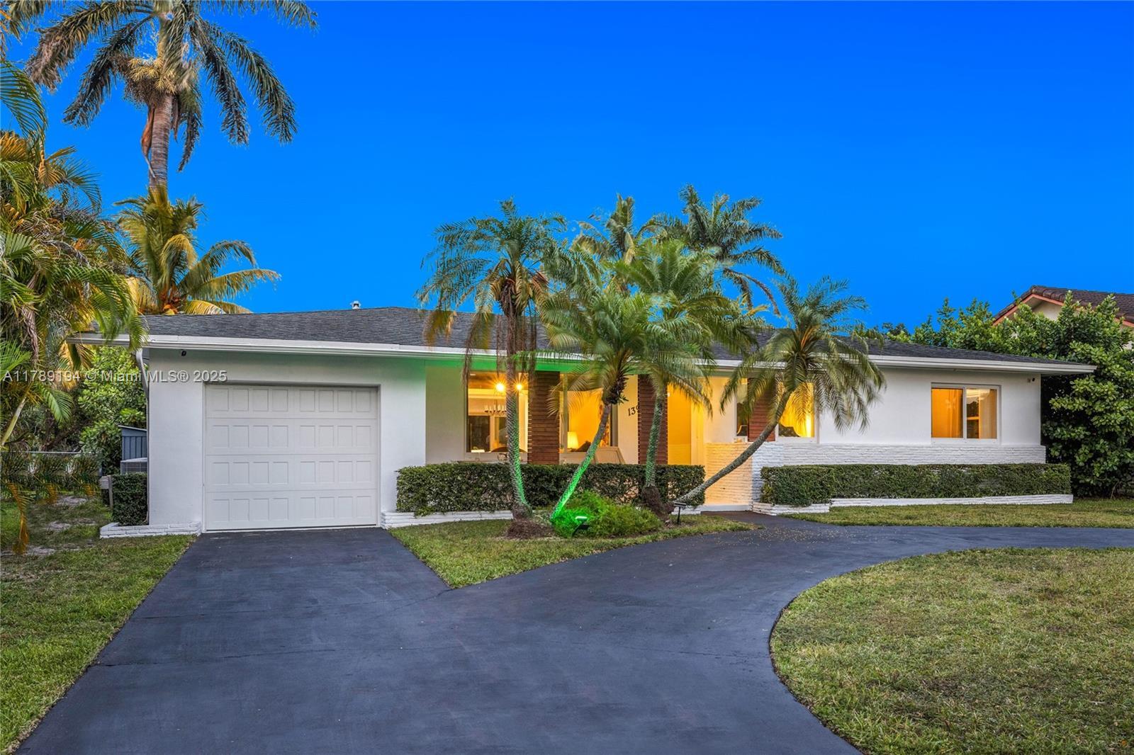 Picture of 13925 S Biscayne River Rd, Miami, FL 33161