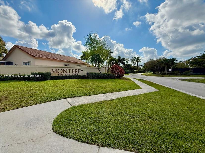 Picture of 13034 Sheridan Ter, Wellington FL 33414