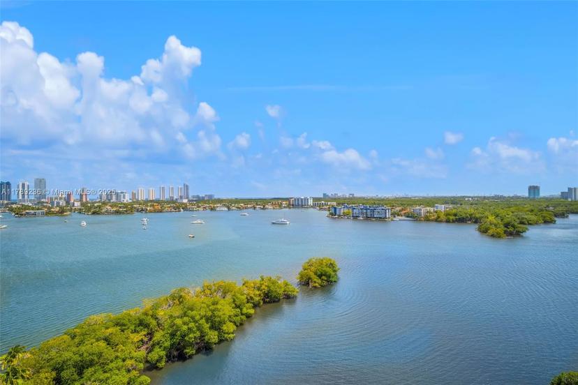 Picture of 17111 Biscayne Blvd # 1406, North Miami Beach FL 33160