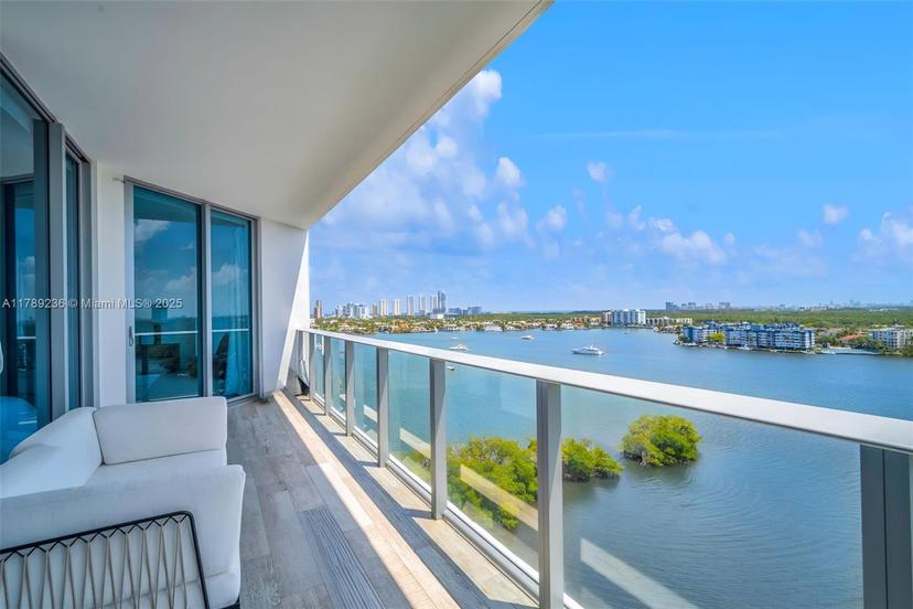 Picture of 17111 Biscayne Blvd # 1406, North Miami Beach FL 33160