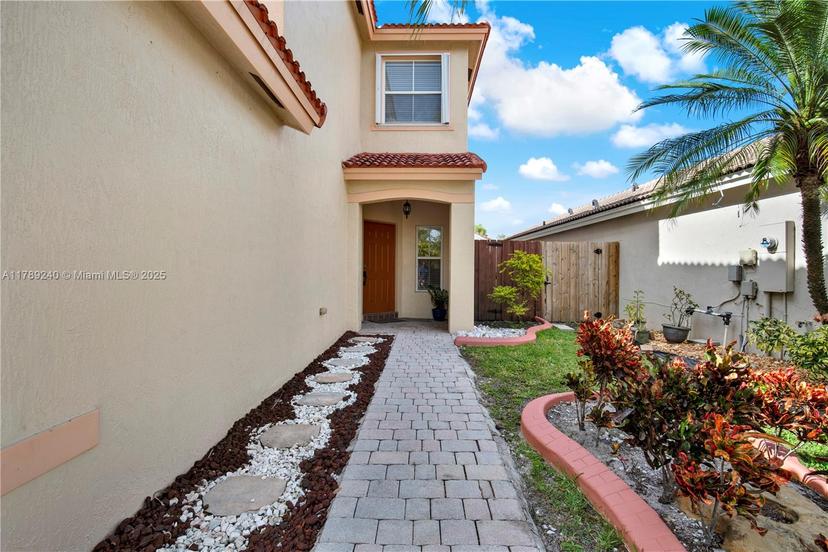 Picture of 1979 SE 13Th St, Homestead FL 33035