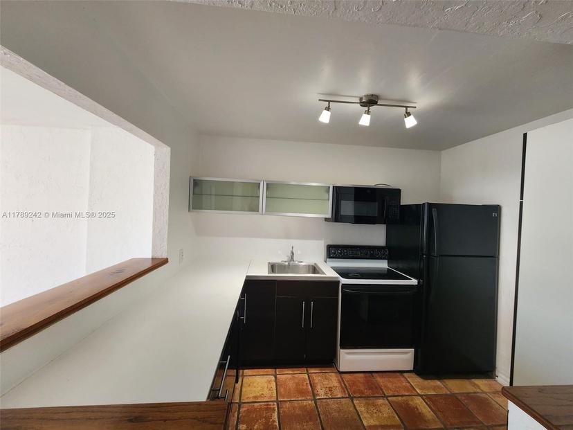 Picture of 1228 West Ave # 909, Miami Beach FL 33139