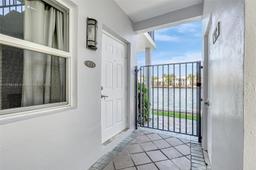 Picture of 2200 S Ocean Dr # N116, Hollywood, FL 33019
