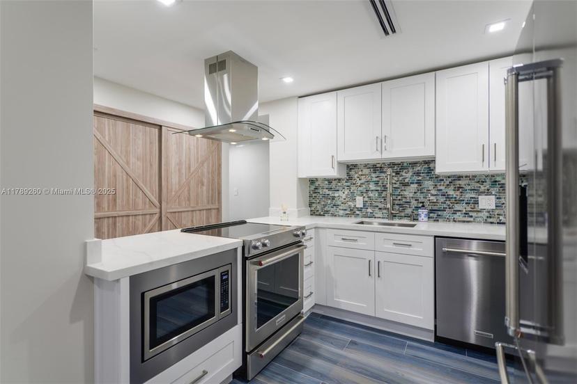 Picture of 1950 S Ocean Dr # 12G, Hallandale Beach FL 33009