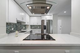 Picture of 1950 S Ocean Dr # 12G, Hallandale Beach, FL 33009
