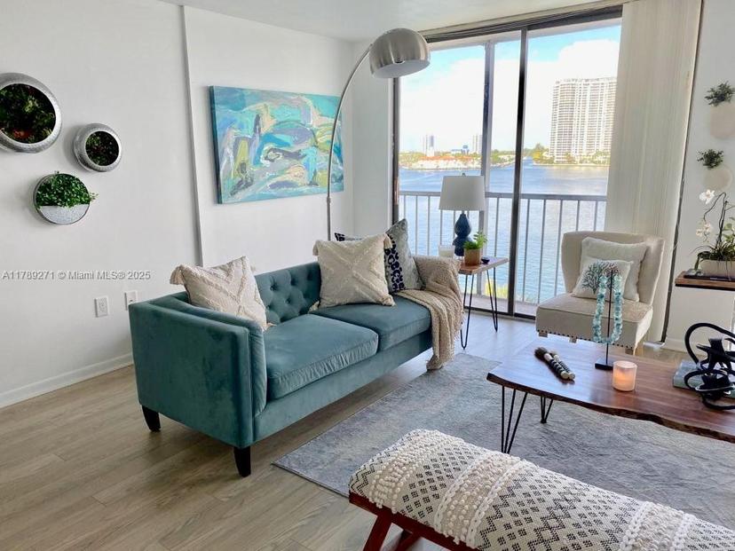 Picture of 17600 N Bay Rd # N607, Sunny Isles Beach FL 33160