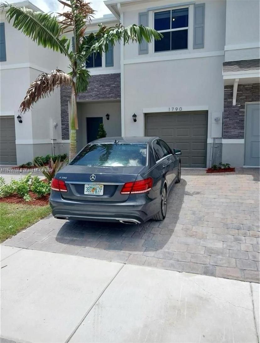 Picture of 1790 SE 7Th Ter, Homestead FL 33034