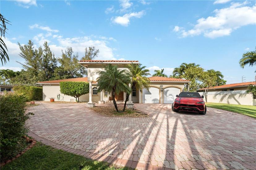 Picture of 105 S Royal Poinciana Blvd, Miami Springs FL 33166