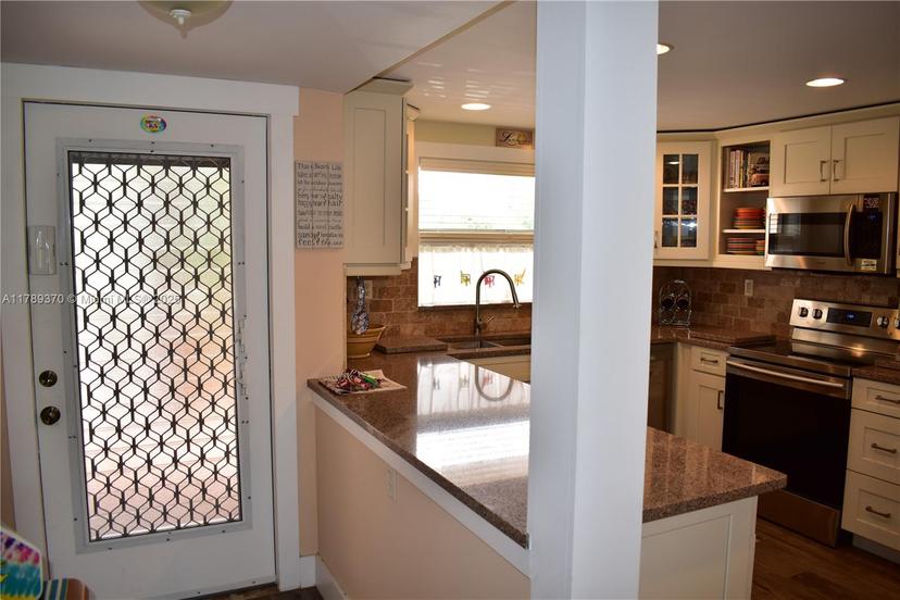Picture of 9681 Sunrise Lakes Blvd # 209, Sunrise FL 33322