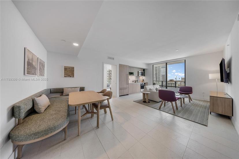 Picture of 601 NE 1 Ave # 2402, Miami FL 33132