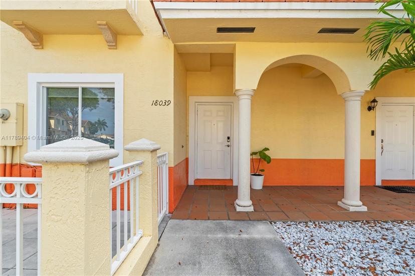 Picture of 18039 NW 74Th Path, Hialeah FL 33015