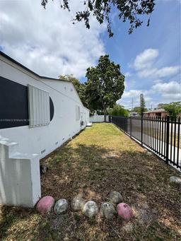 Picture of 1501 NW 42Nd St, Miami, FL 33142