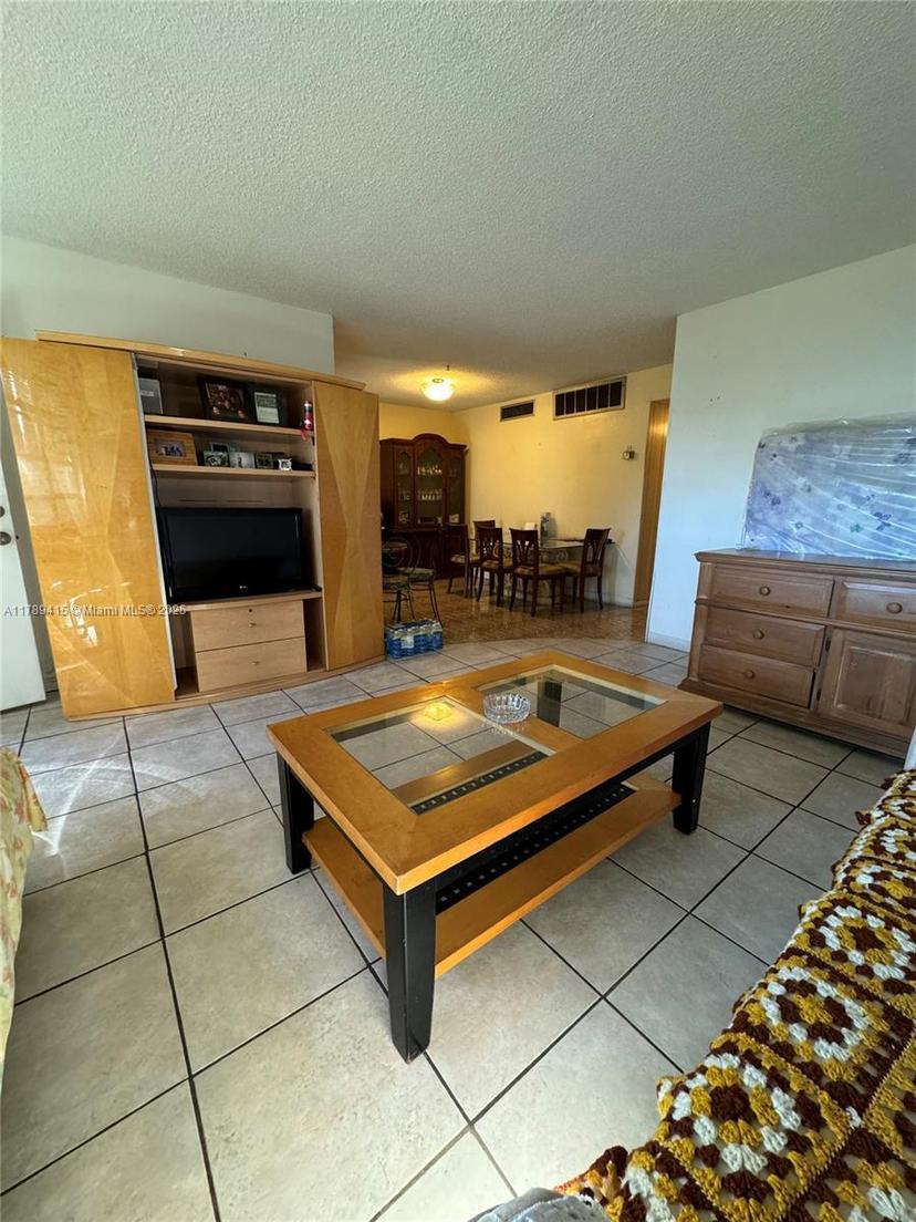 Picture of 115 NE 202Nd Ter # M24, Miami Gardens FL 33179
