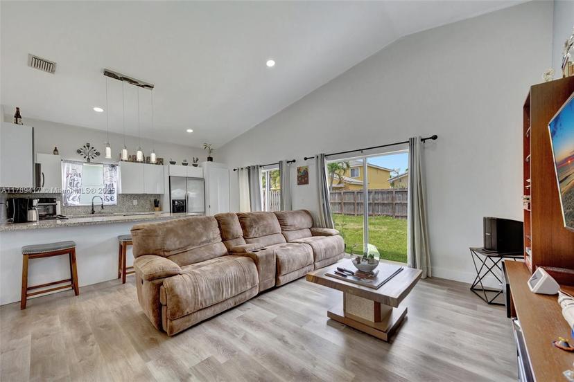 Picture of 12113 SW 249Th St, Homestead FL 33032