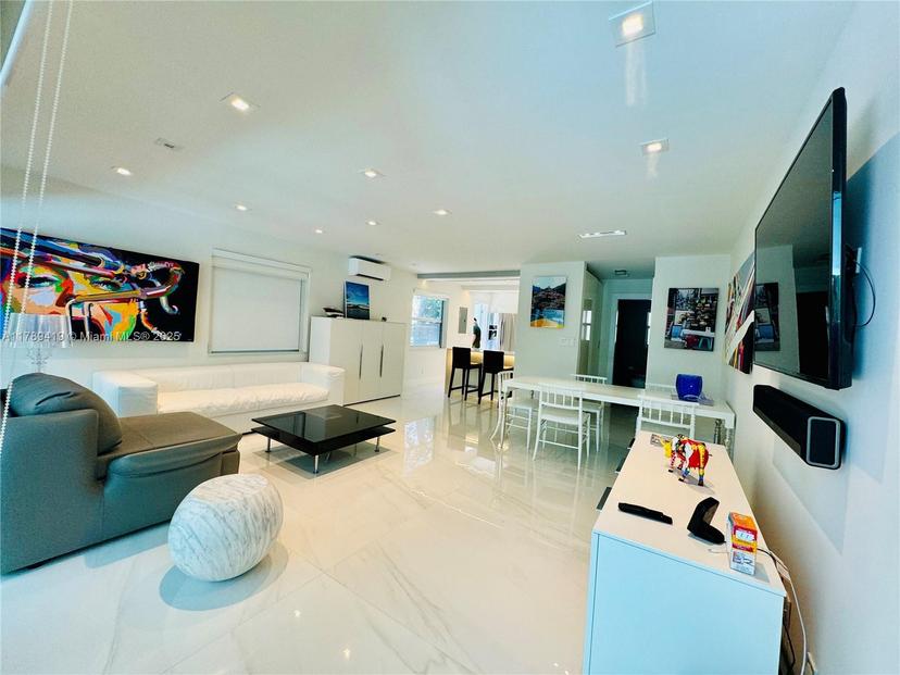 Picture of 195 SW Sunrise Dr # 4, Key Biscayne FL 33149