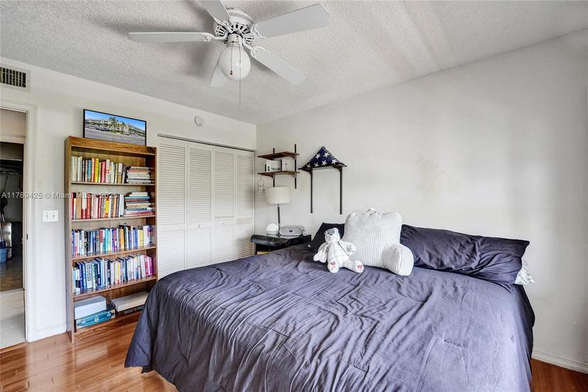 Picture of 10217 NW 24Th Place # 308, Sunrise FL 33322