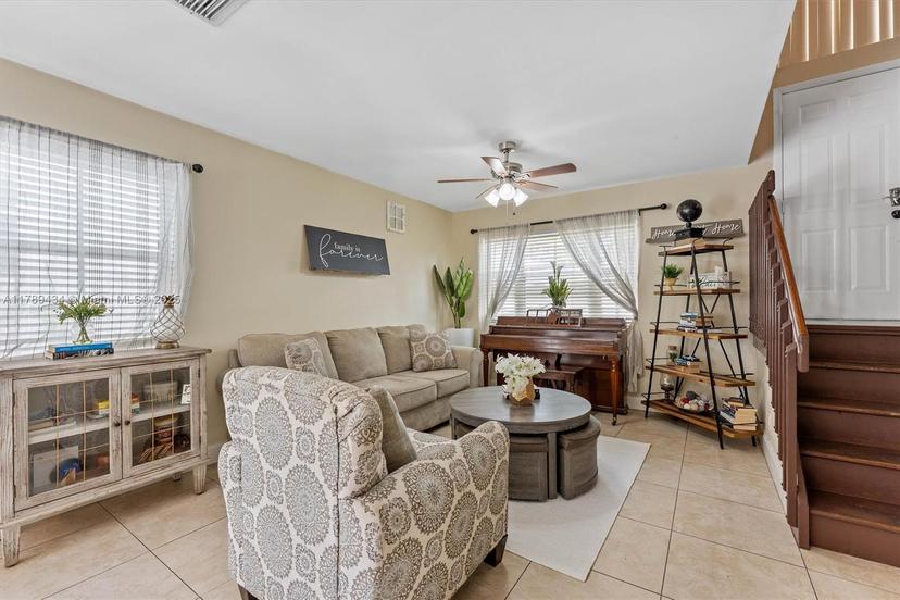 Picture of 6800 Bayfront Cir, Margate FL 33063