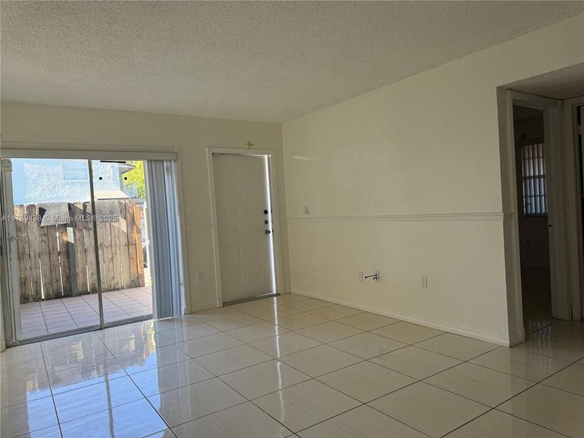 Picture of 15400 SW 81St Cir Ln # 1011, Miami FL 33193