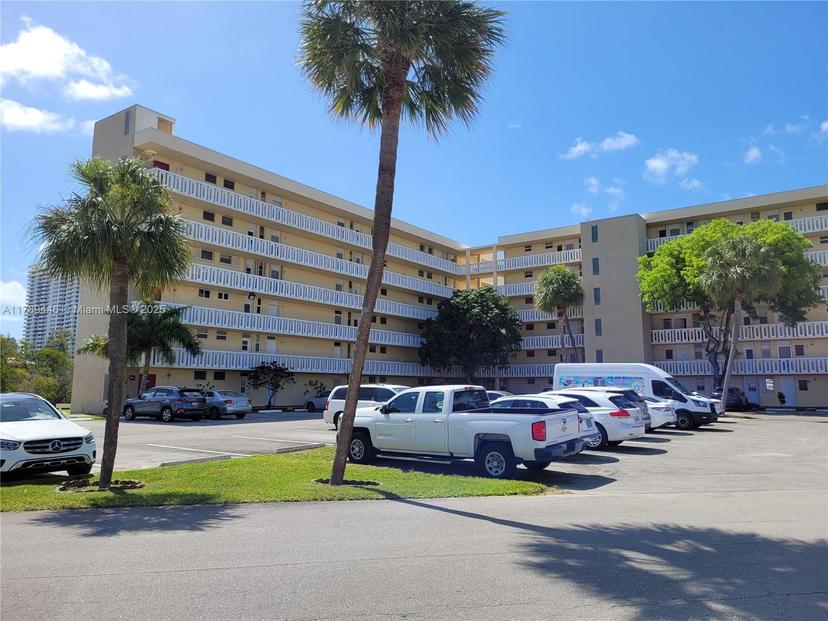 Picture of 2930 Point East Dr # E603, Aventura FL 33160